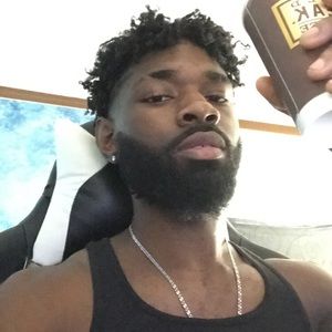 Meet your Posher, Carlos